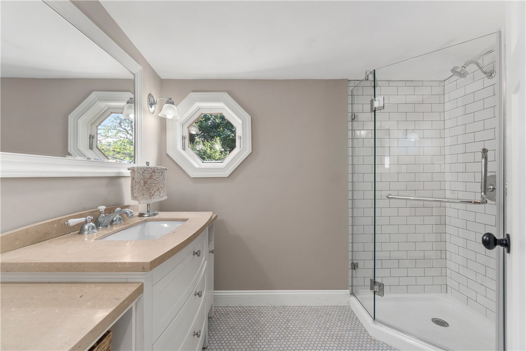 13 Rosedale Court Middletown, RI 02842 - Photo 19 of 33 Second Floor Bathroom