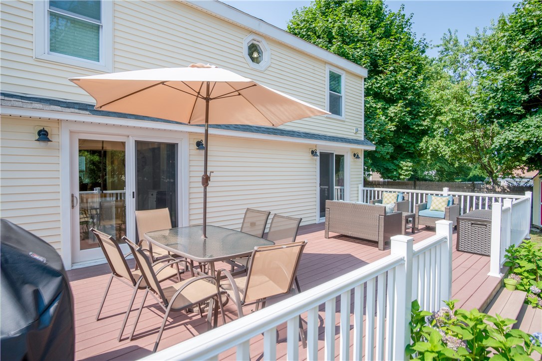13 Rosedale Court Middletown, RI 02842 - Photo 29 of 33