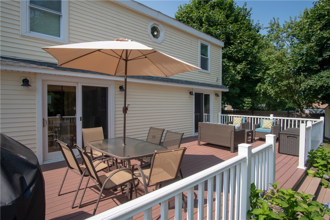 13 Rosedale Court Middletown, RI 02842 - Photo 30 of 33
