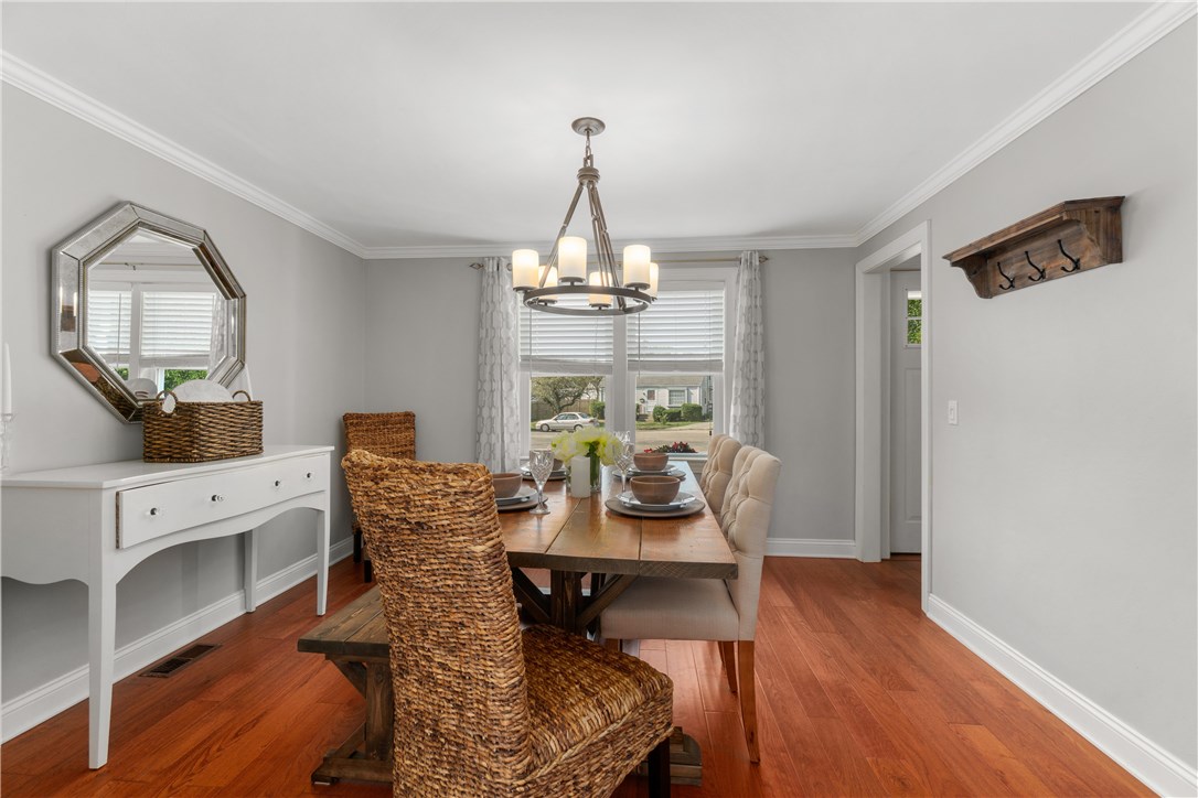 13 Rosedale Court Middletown, RI 02842 - Photo 7 of 33