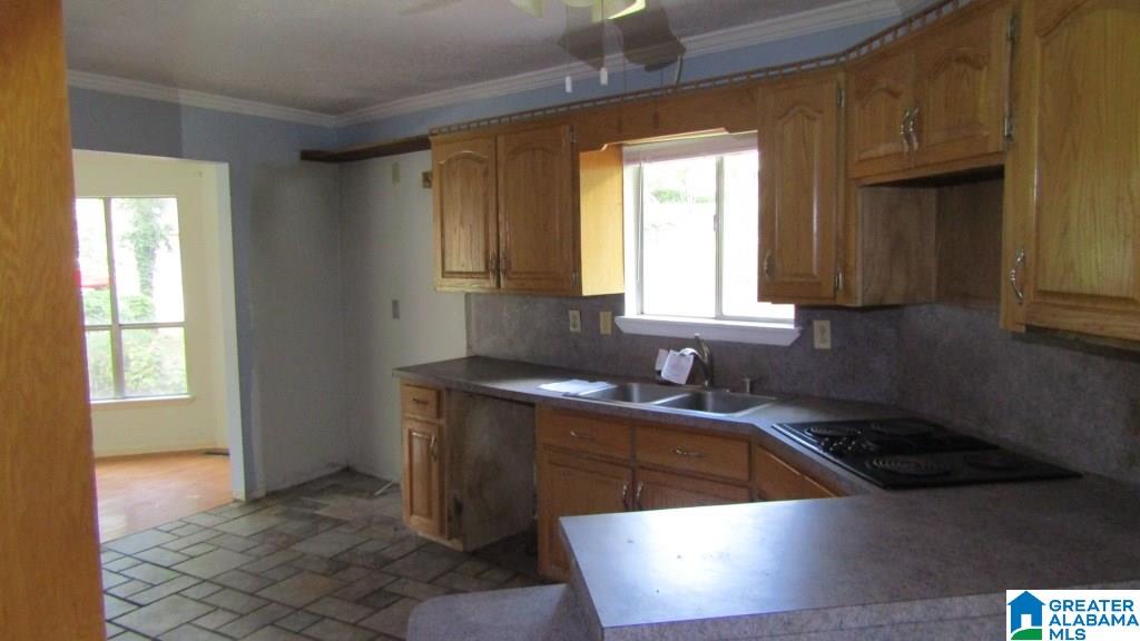 824 Overlook Circle Bessemer, AL 35023 - Photo 8 of 46