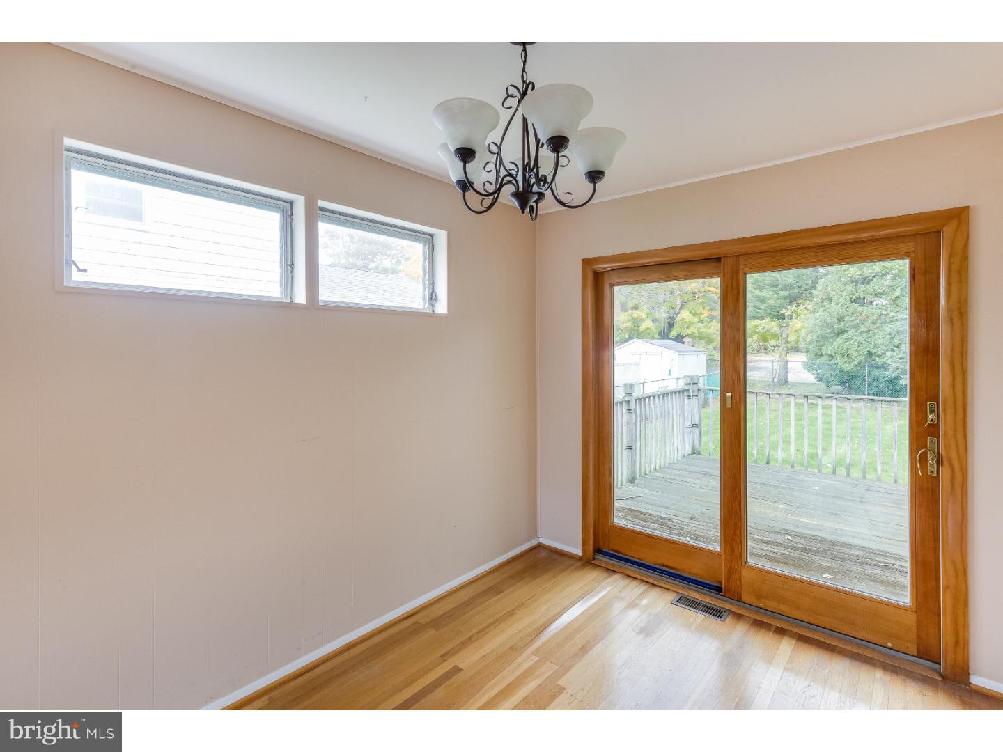 124 Ashbrook Road Cherry Hill, NJ 08034 - Photo 3 of 22 Gallery Image 3