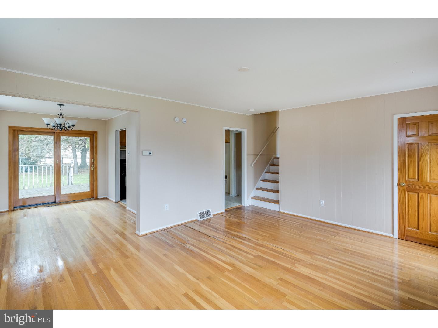 124 Ashbrook Road Cherry Hill, NJ 08034 - Photo 5 of 22 Gallery Image 5