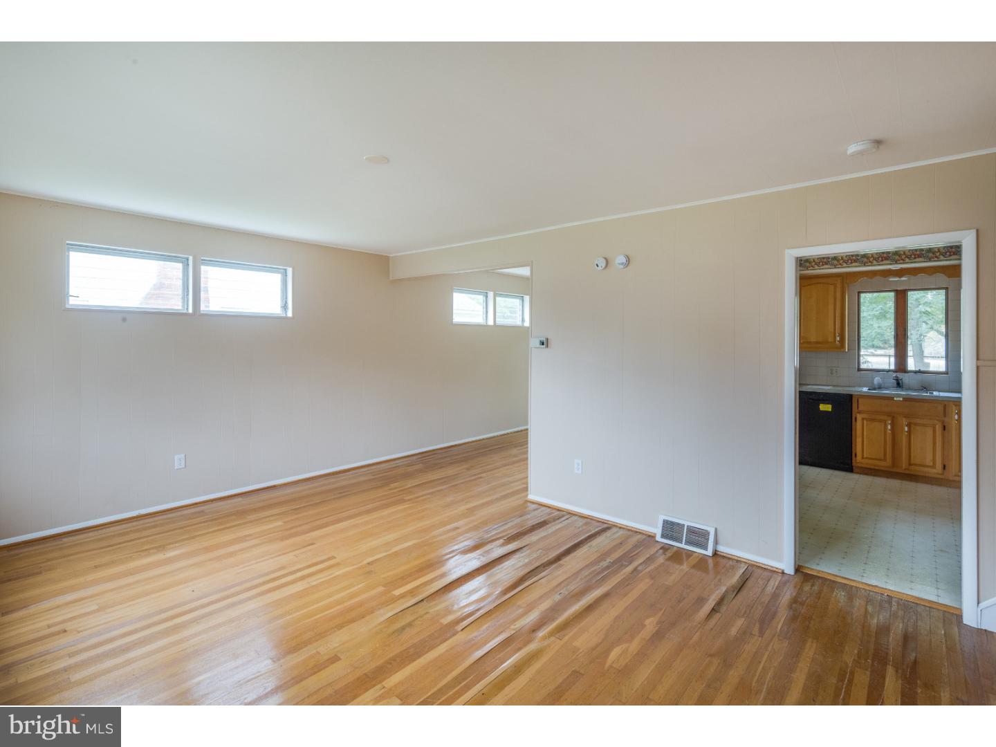 124 Ashbrook Road Cherry Hill, NJ 08034 - Photo 6 of 22 Gallery Image 6