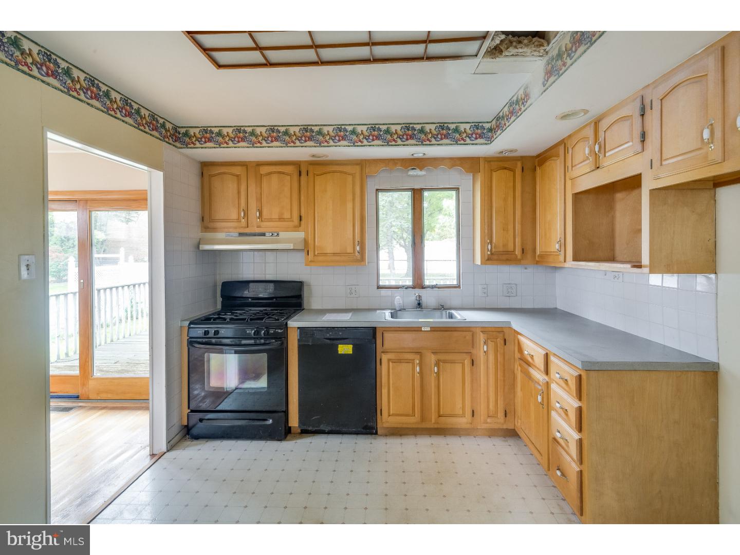 124 Ashbrook Road Cherry Hill, NJ 08034 - Photo 7 of 22 Gallery Image 7