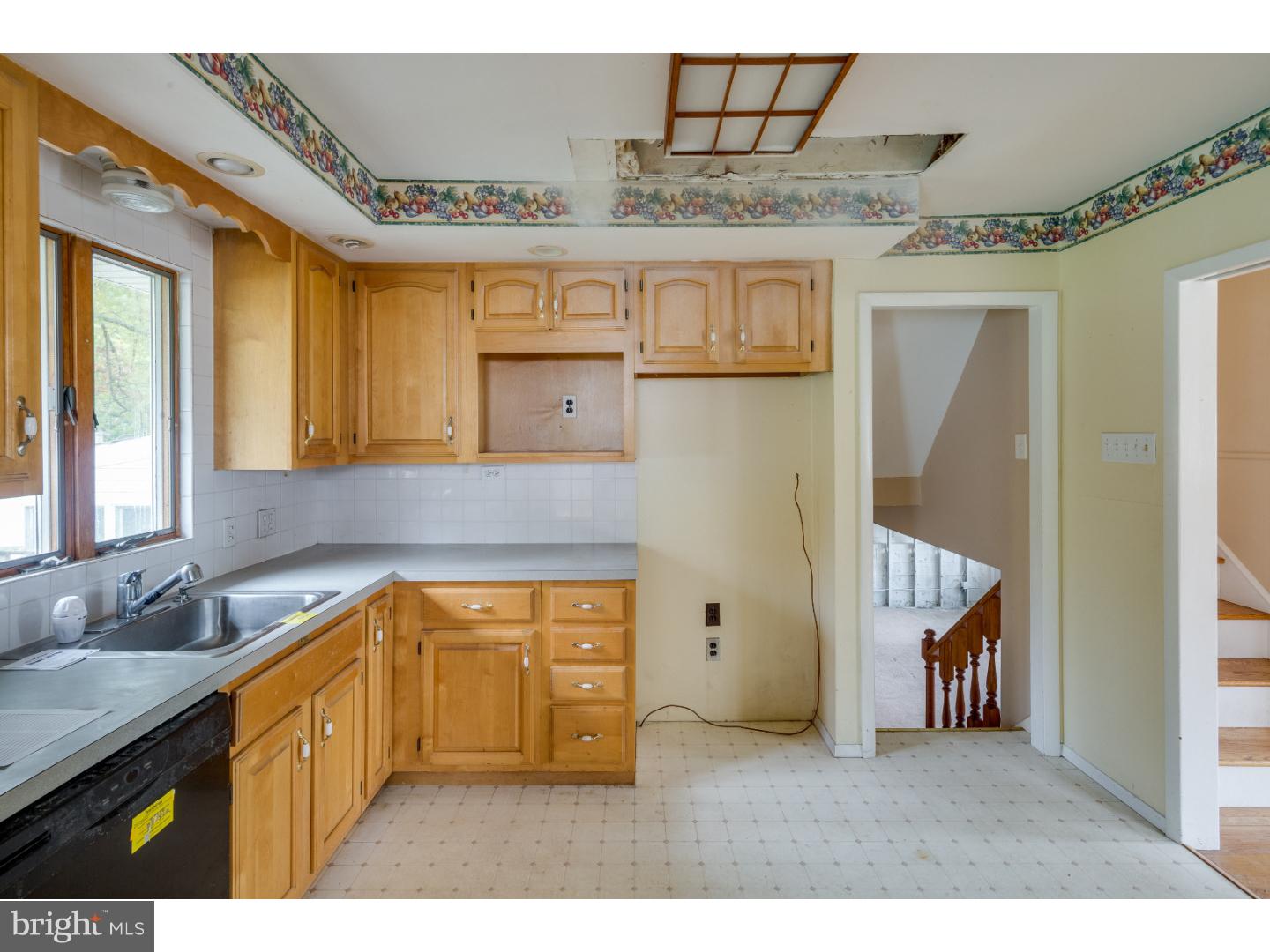 124 Ashbrook Road Cherry Hill, NJ 08034 - Photo 8 of 22 Gallery Image 8