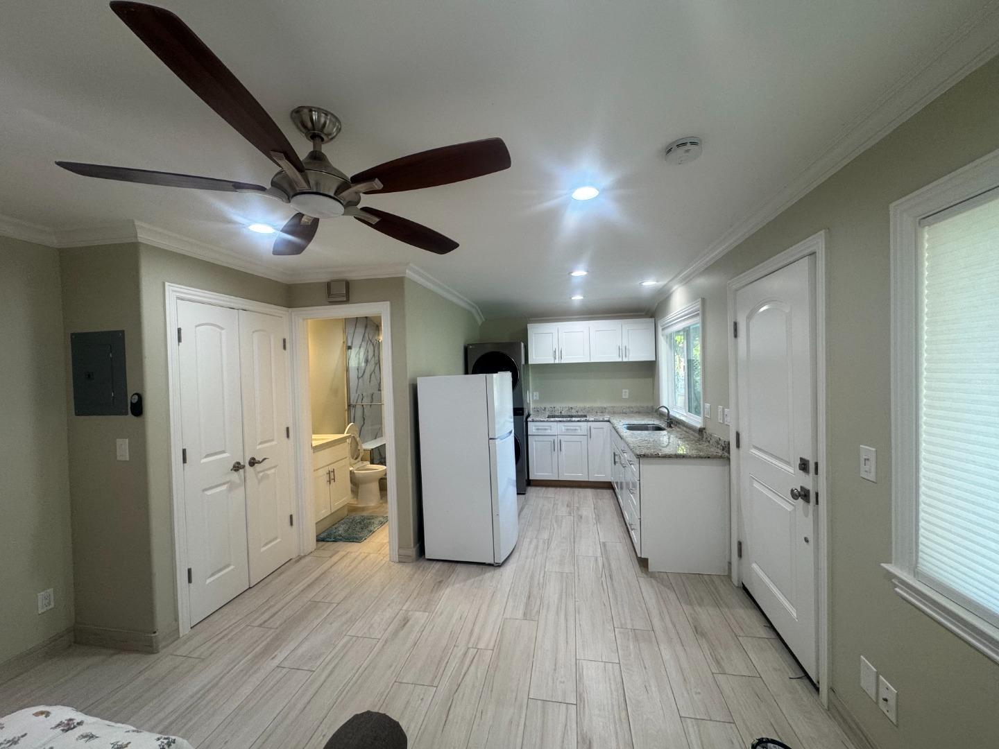 14233 Old Wood Road, Unit STUDIO Saratoga, CA 95070 - Photo 5 of 8