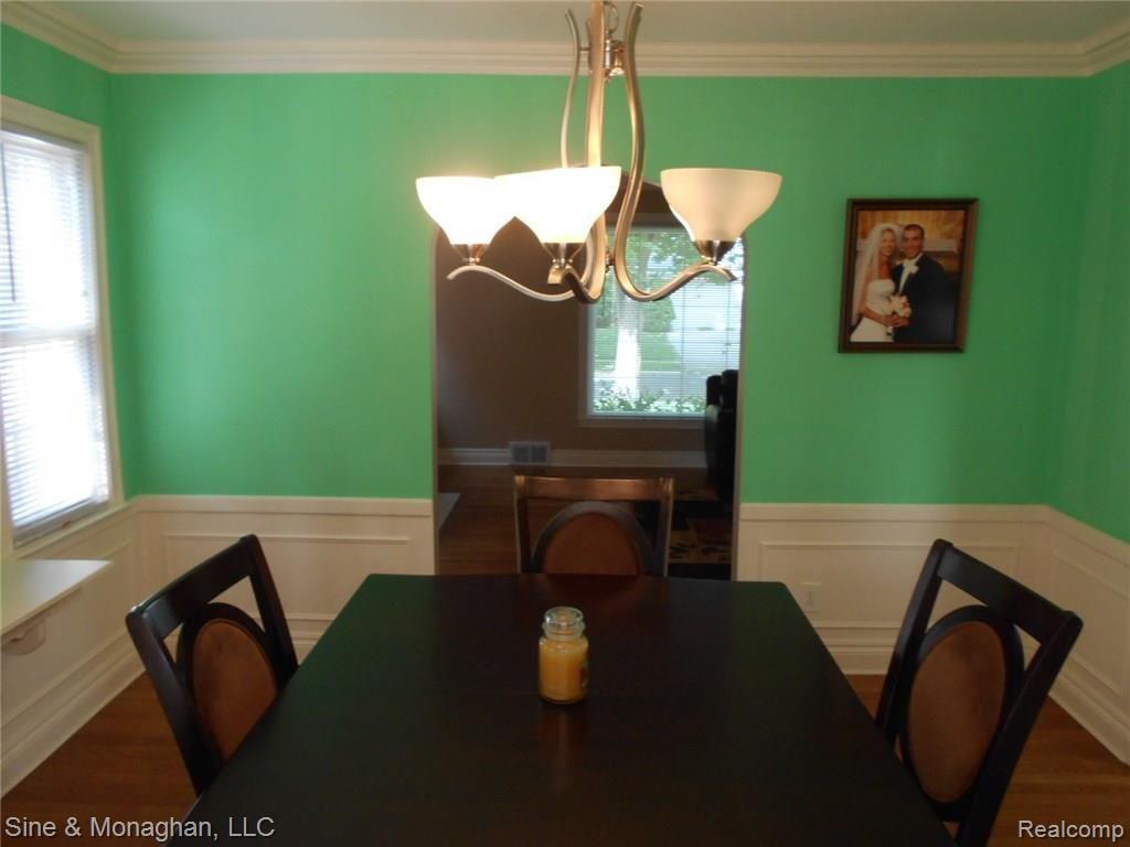 223 McMillan Road Grosse Pointe Farms, MI 48236 - Photo 10 of 39