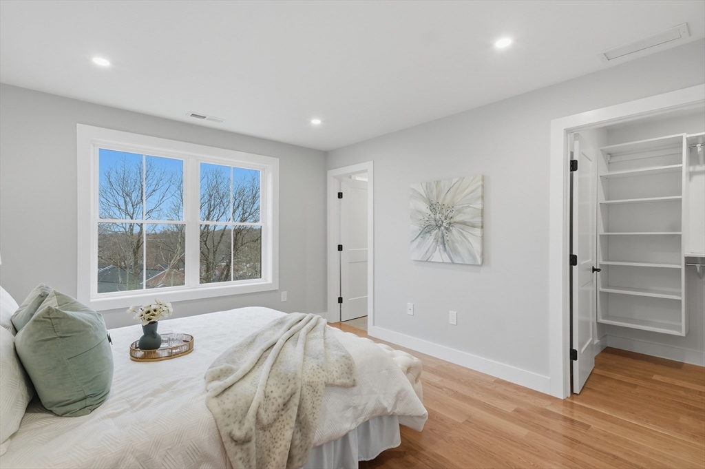 124 Green Street Stoneham, MA 02180 - Photo 21 of 37