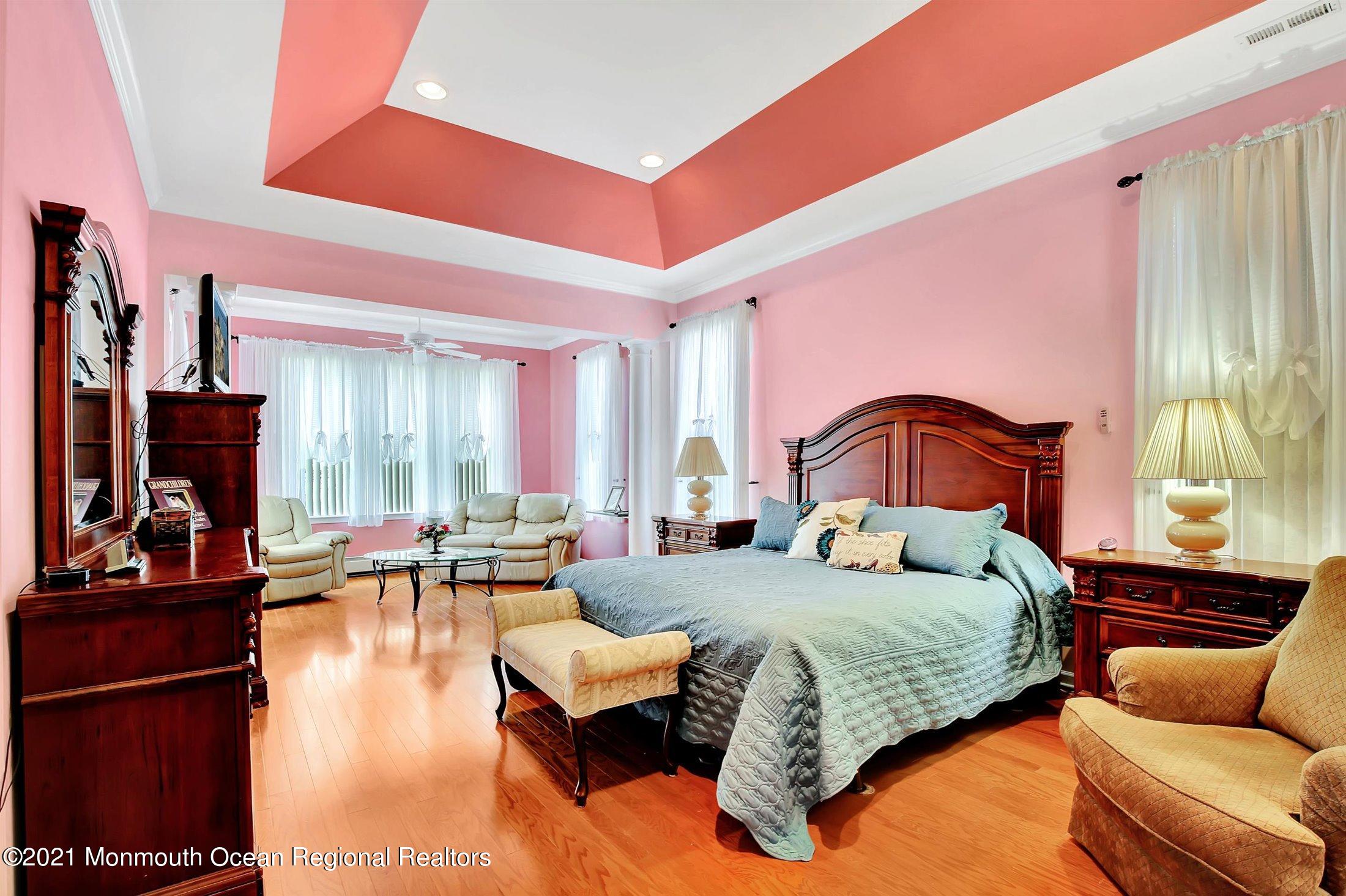 46 Shoal Road Jackson, NJ 08527 - Photo 16 of 42 20-Master Bedroom