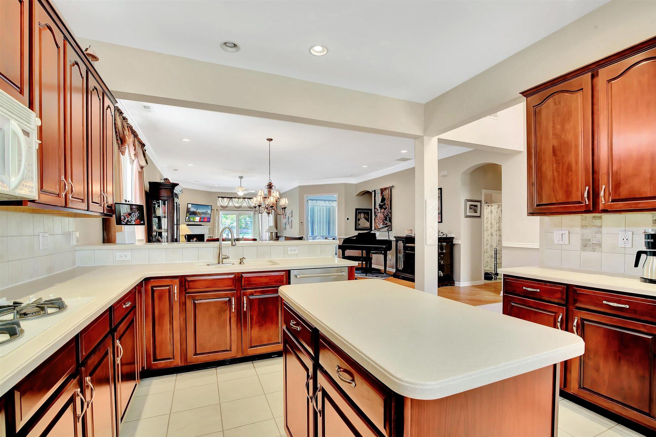 46 Shoal Road Jackson, NJ 08527 - Photo 8 of 42 11-Kitchen