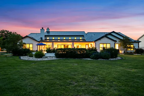 $1,699,000 | 811 Wade Road, Canyon Lake, TX 78132