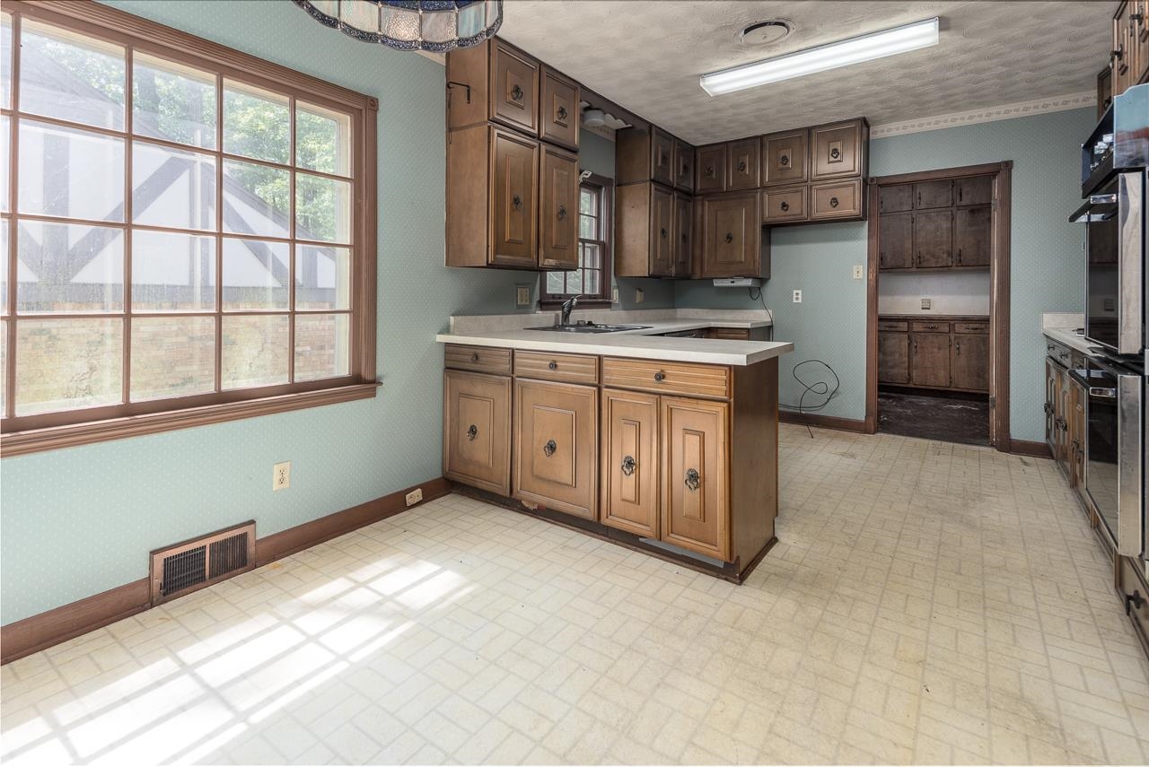 6193 Quince Road Memphis, TN 38119 - Photo 9 of 24 Gallery Image 9