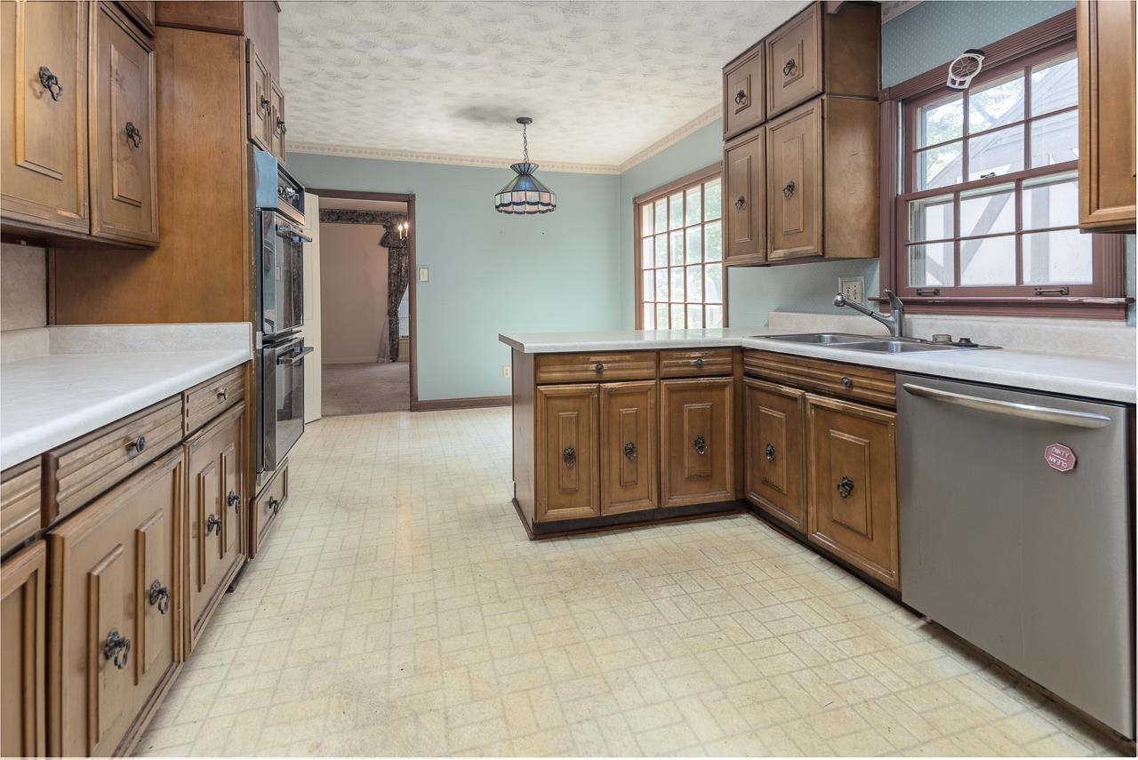 6193 Quince Road Memphis, TN 38119 - Photo 10 of 24 Gallery Image 10
