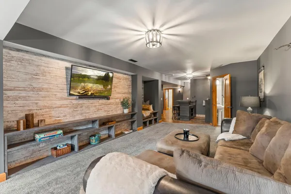 $1,200,000 | 20505 Donnelly Avenue, Farmington, MN 55024