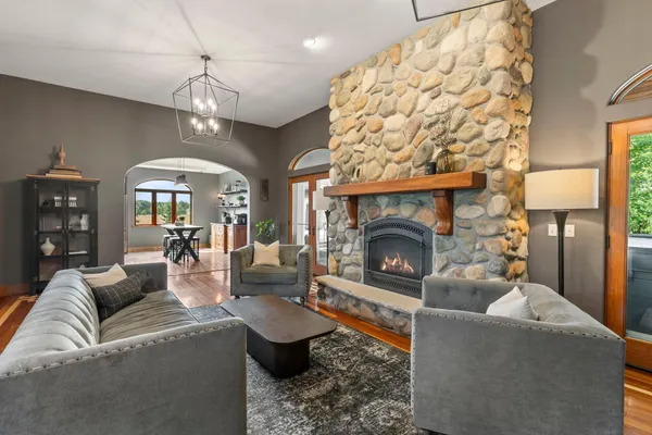 $1,200,000 | 20505 Donnelly Avenue, Farmington, MN 55024