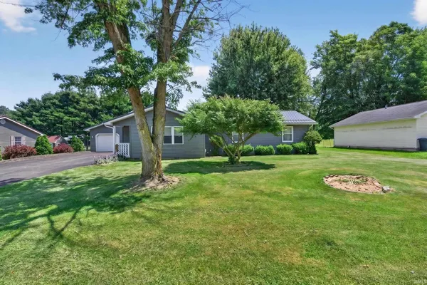 $249,900 | 902 North 00Ew, Lagrange, IN 46761