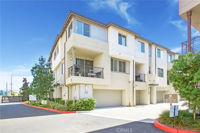 $769,999 | 1578 Topeka Avenue, Unit 2, Placentia, CA 92870