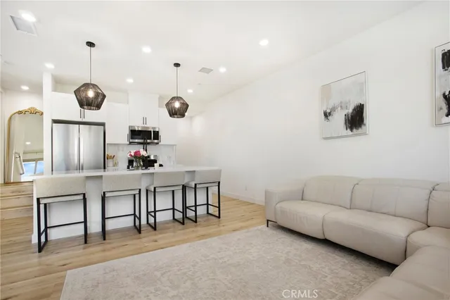 $769,999 | 1578 Topeka Avenue, Unit 2, Placentia, CA 92870