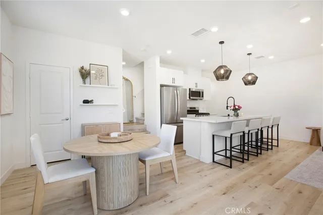 $769,999 | 1578 Topeka Avenue, Unit 2, Placentia, CA 92870