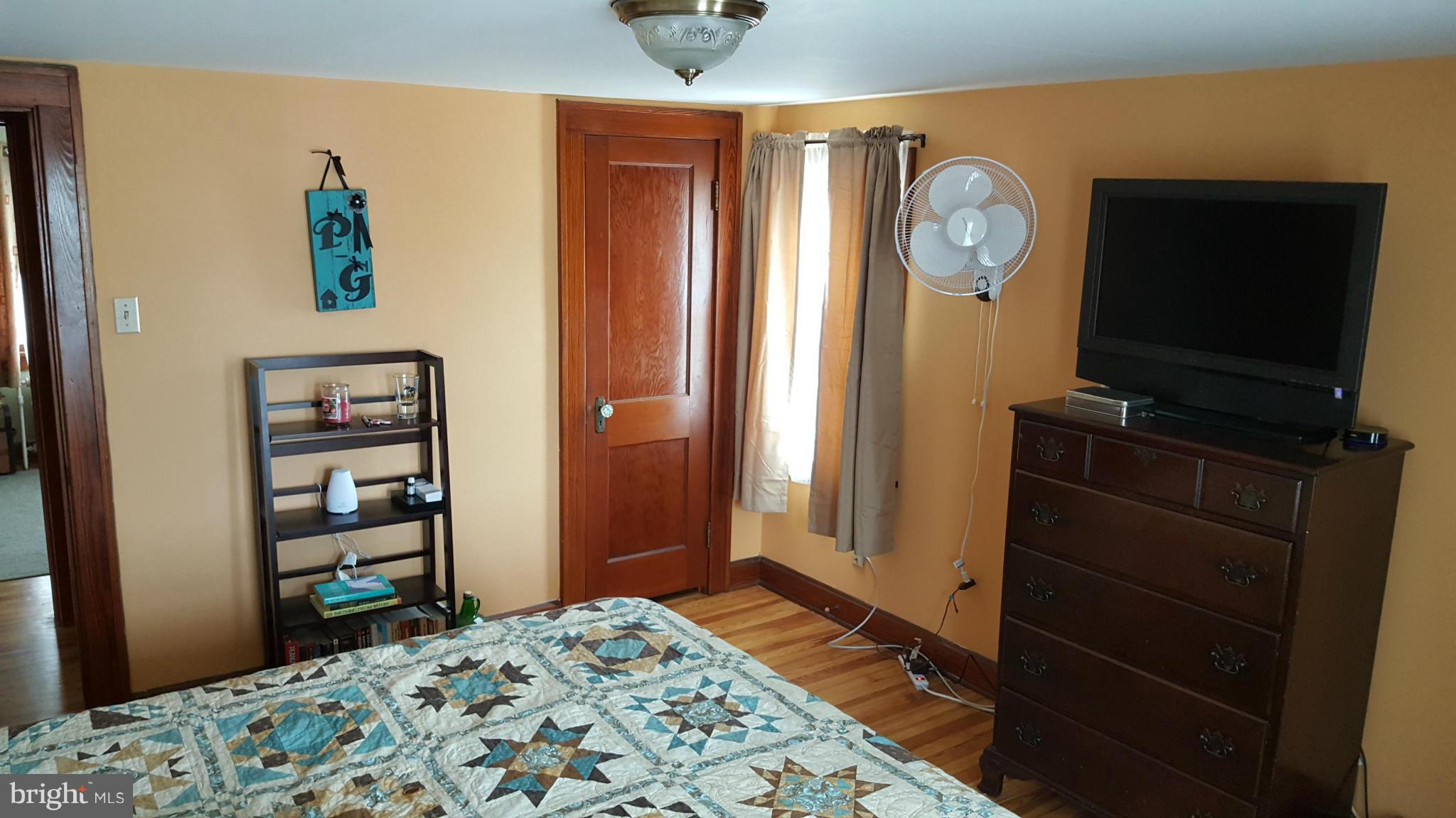 13510 Spriggs Road Hagerstown, MD 21742 - Photo 22 of 29 Bedroom