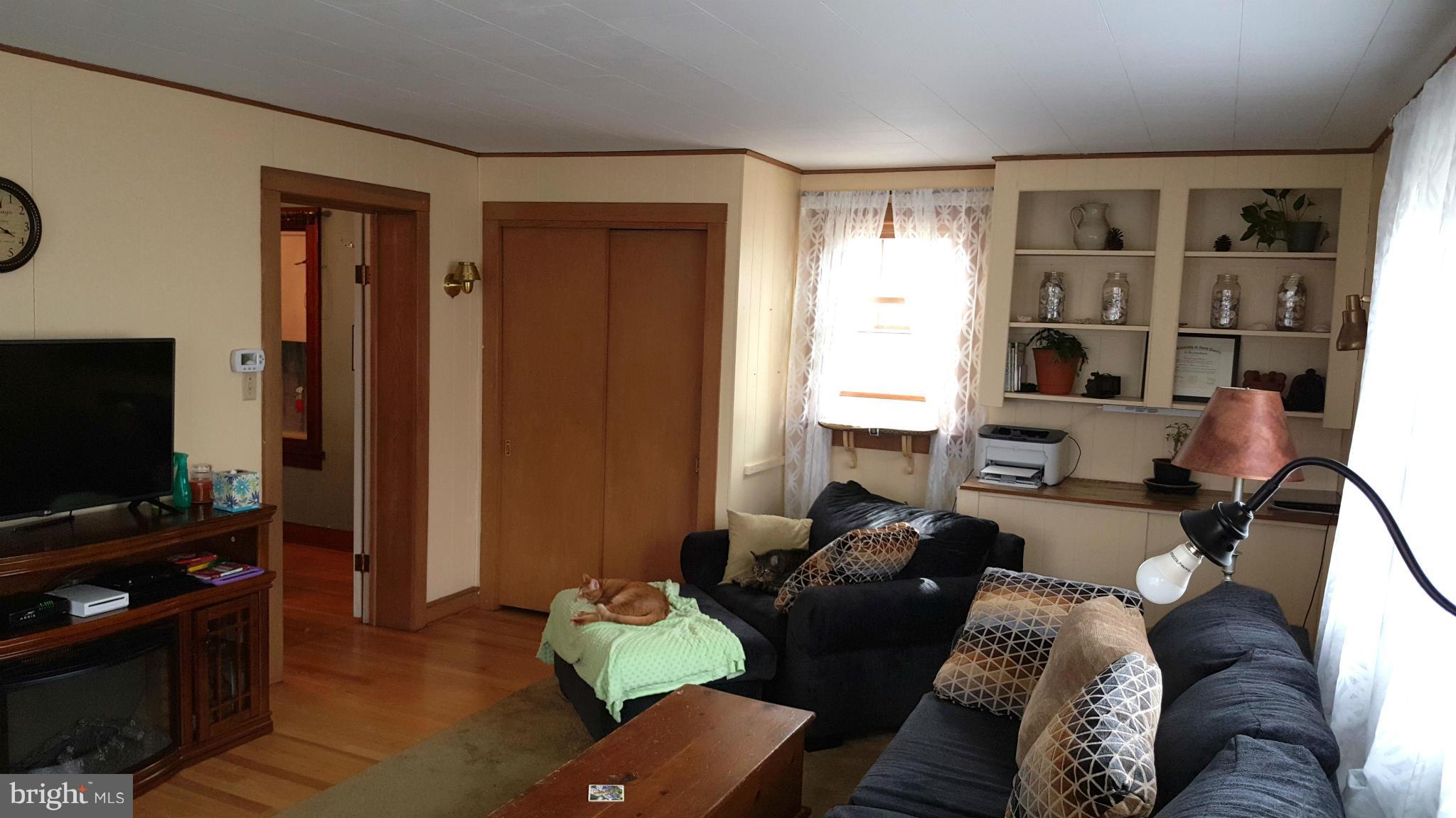 13510 Spriggs Road Hagerstown, MD 21742 - Photo 10 of 29 Family Room
