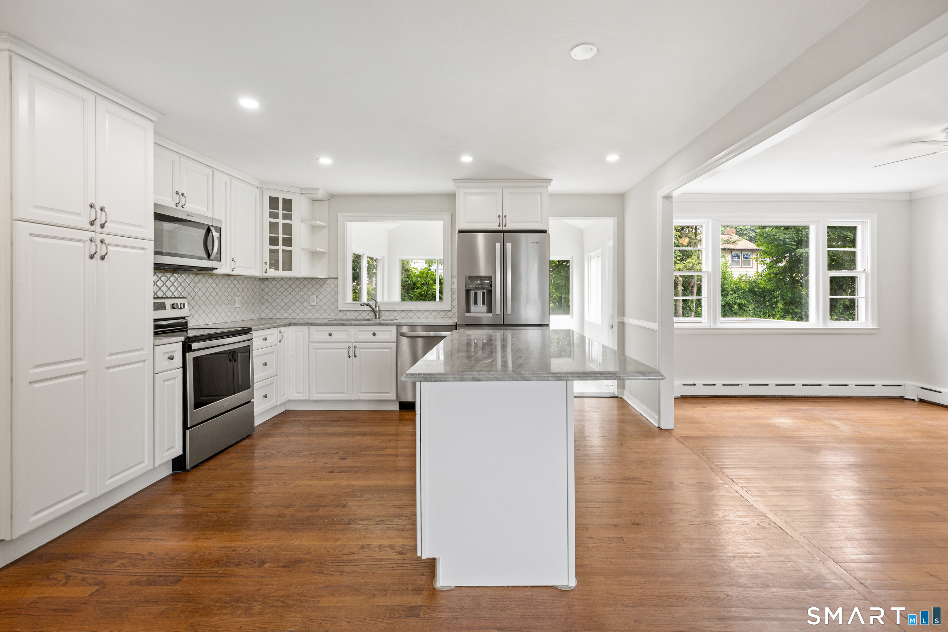 62 Springdale Street Hamden, CT 06514 - Photo 8 of 31