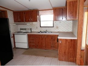 111 Young Road Johnson City, TN 37604 - Photo 5 of 11 Kitchen