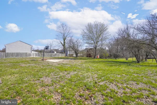 $430,000 | 202 Oak Avenue, La Plata, MD 20646
