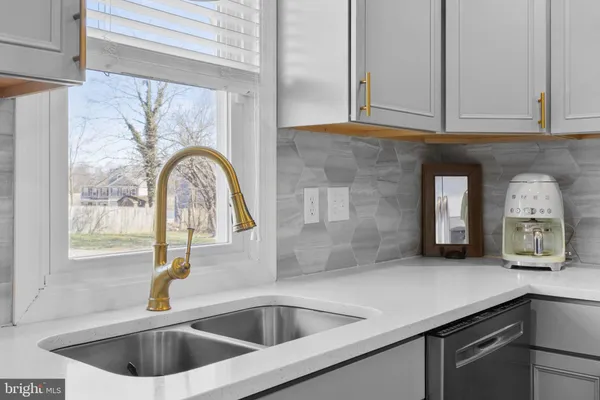 $430,000 | 202 Oak Avenue, La Plata, MD 20646