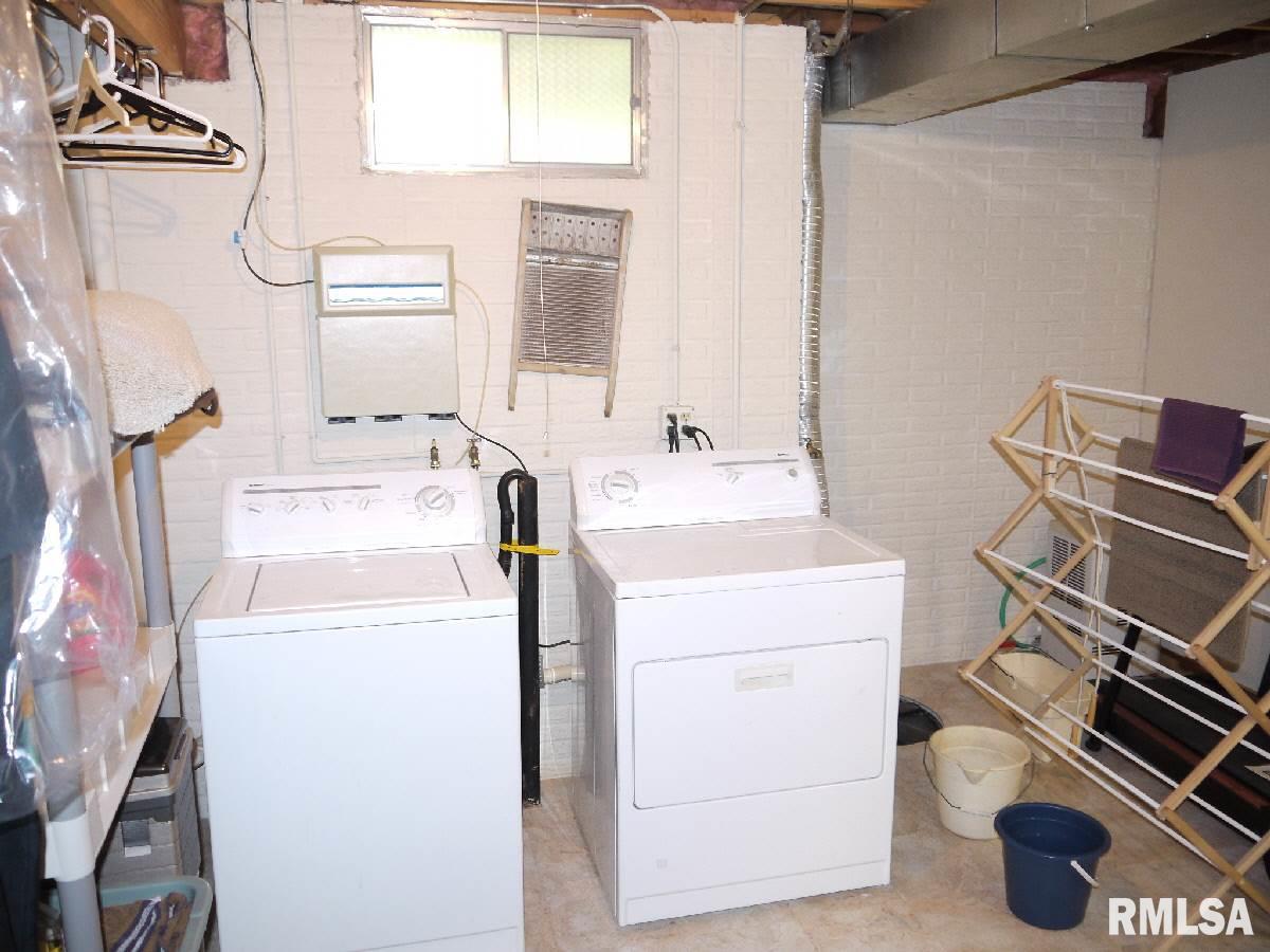 3519 Ridge Court Davenport, IA 52806 - Photo 16 of 23 Gallery Image 16