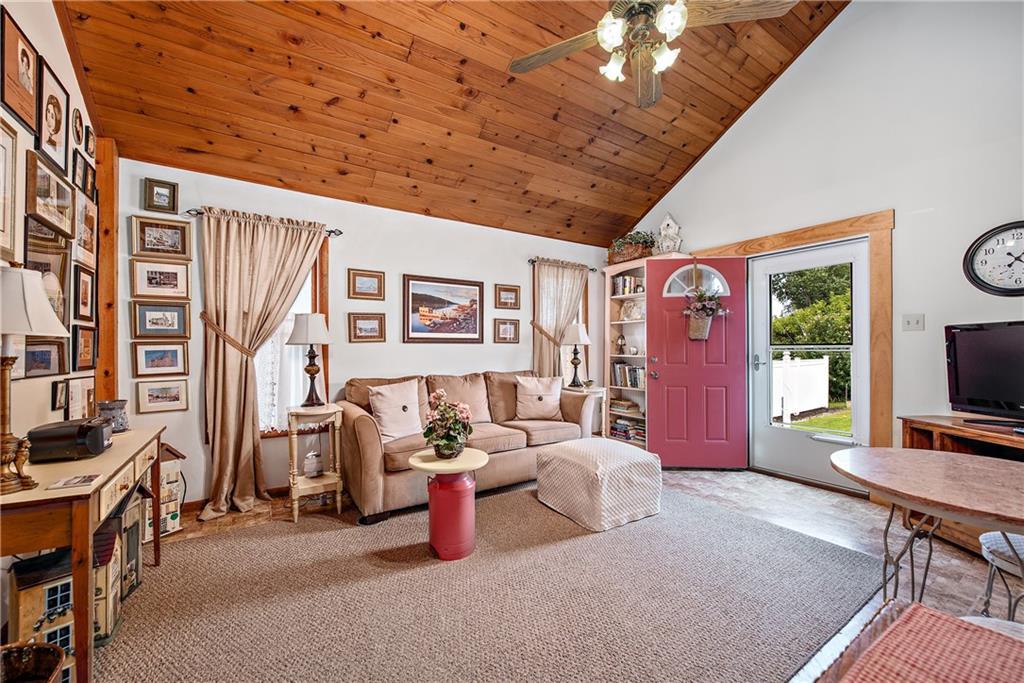 1431 Grove Road Pittsburgh, PA 15236 - Photo 15 of 25 Gallery Image 15
