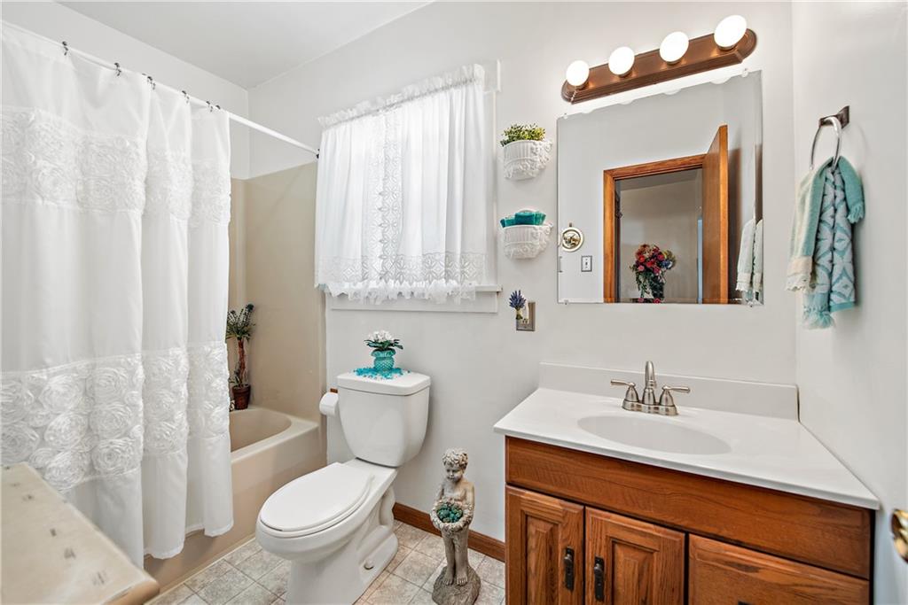 1431 Grove Road Pittsburgh, PA 15236 - Photo 19 of 25 Gallery Image 19