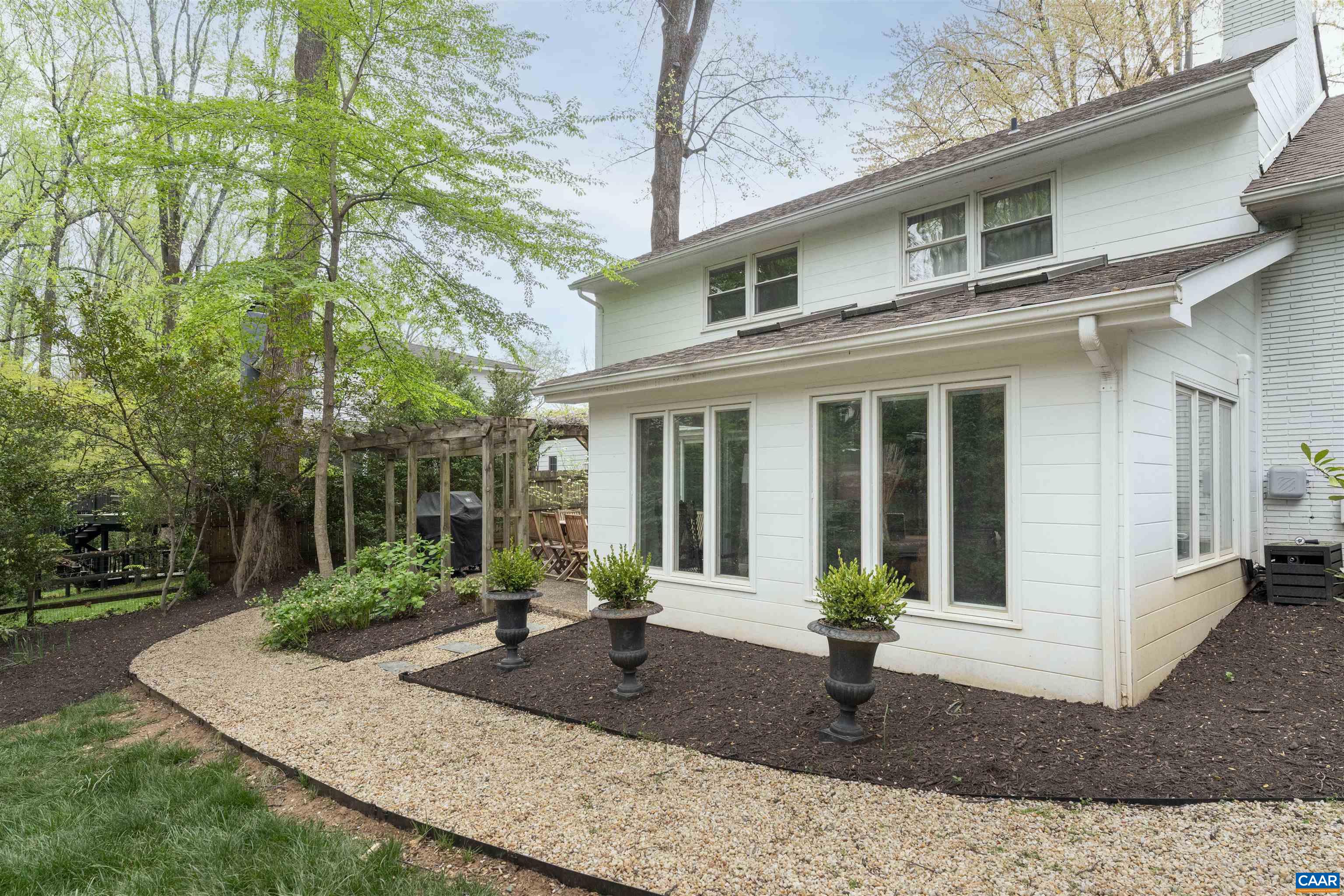 1856 Field Road Charlottesville, VA 22903 - Photo 33 of 37 Gallery Image 33