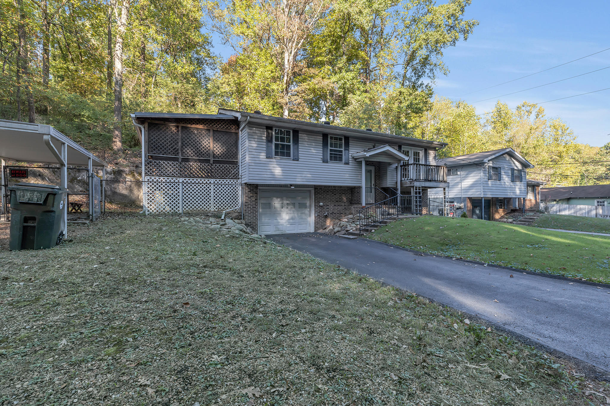 1761 Whiteoak Road Chattanooga, TN 37415 - Photo 20 of 24 4A8A3242