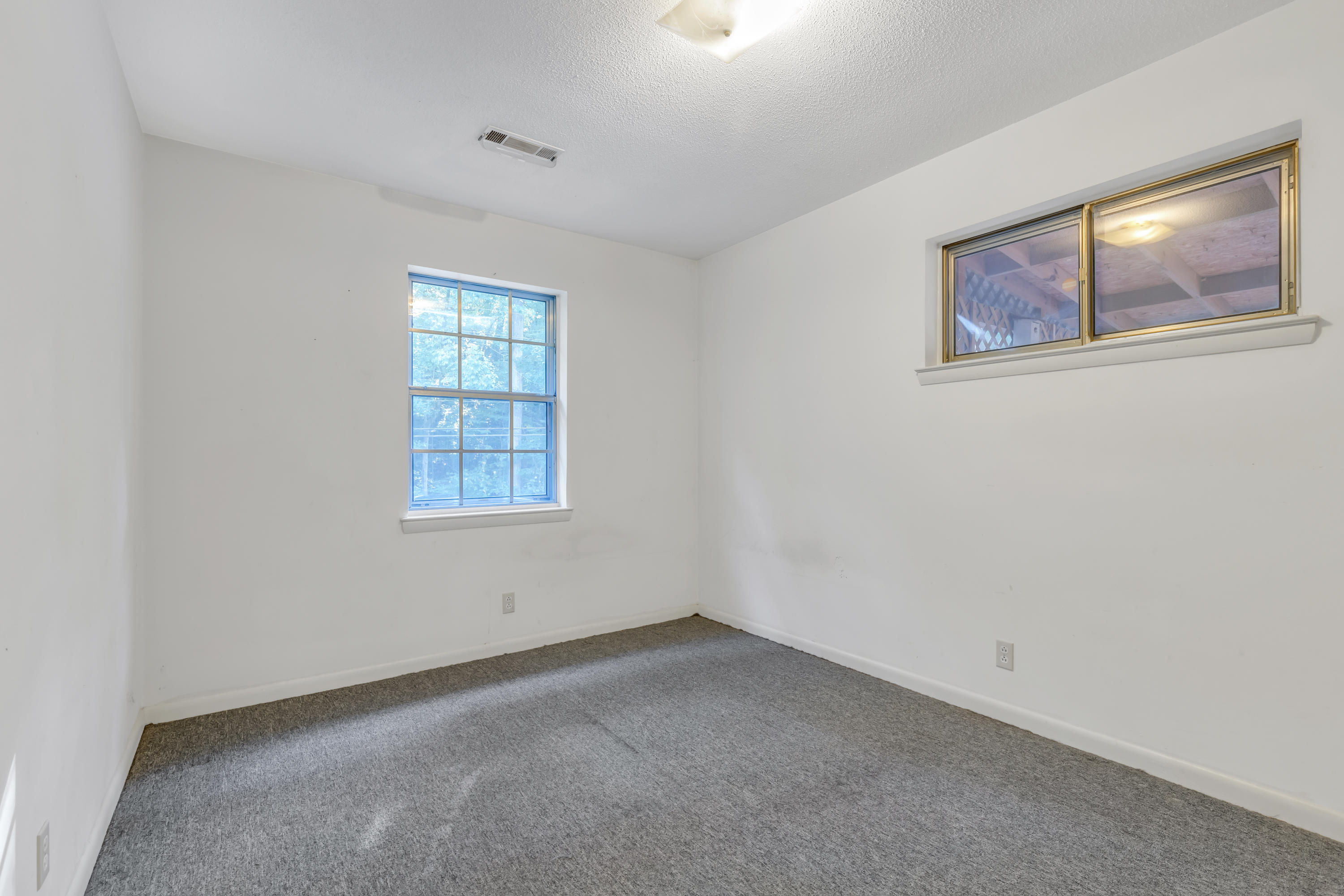 1761 Whiteoak Road Chattanooga, TN 37415 - Photo 8 of 24 4A8A3287