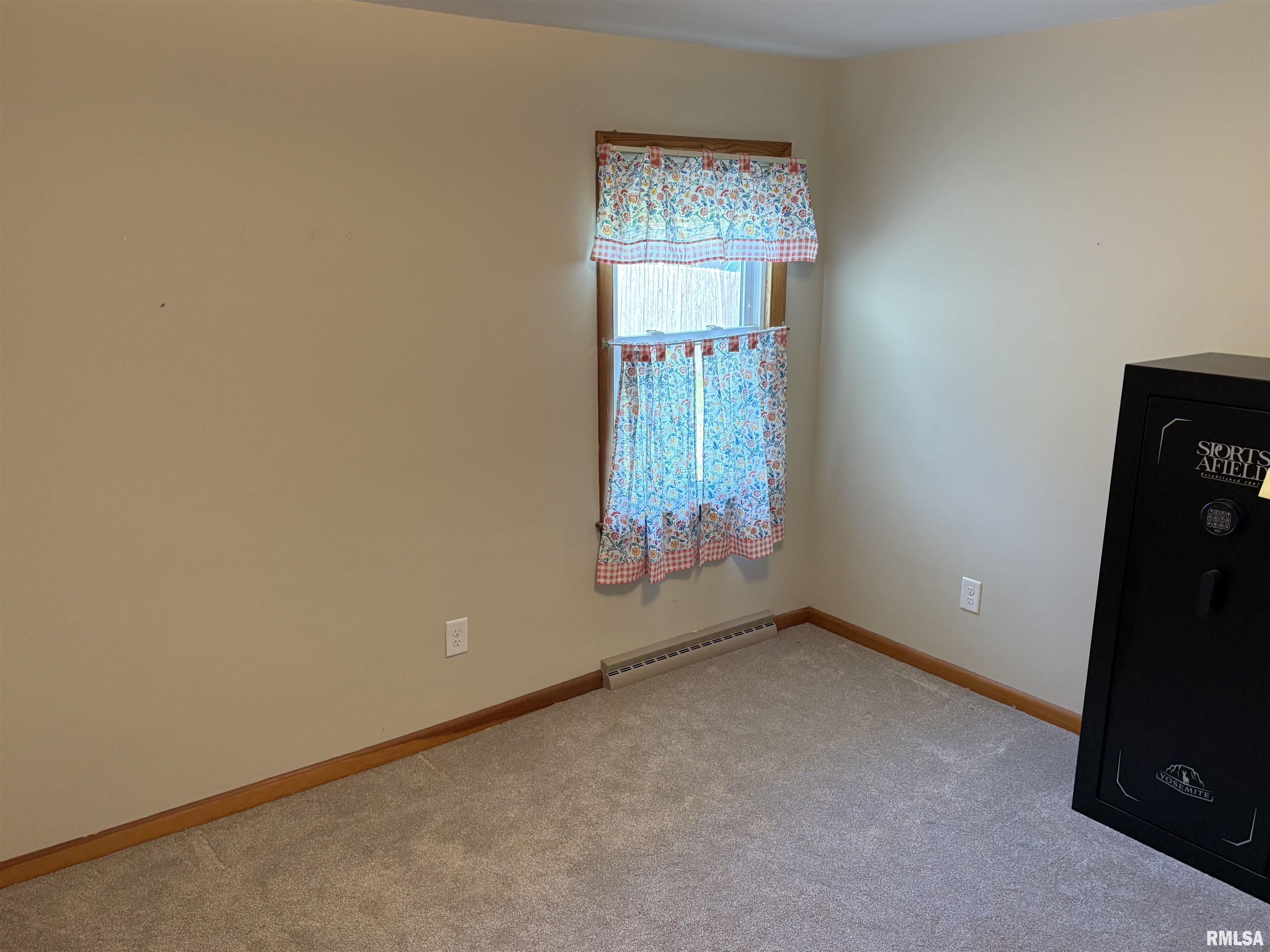 870 Park View Road Galesburg, IL 61401 - Photo 23 of 60