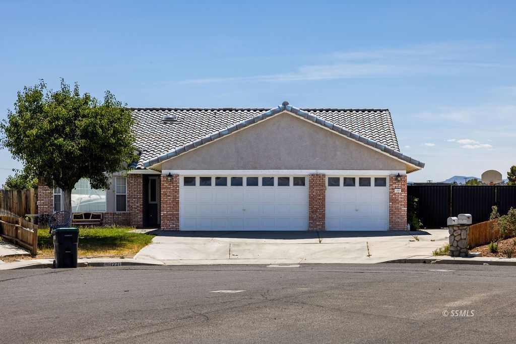 1221 Alysa Court Ridgecrest, CA 93555 - Photo 1 of 44