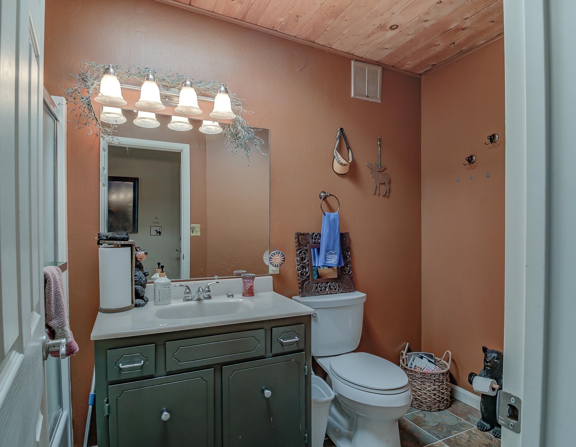 5152 Spear Point Road Weed, CA 96094 - Photo 11 of 21 Gallery Image 11