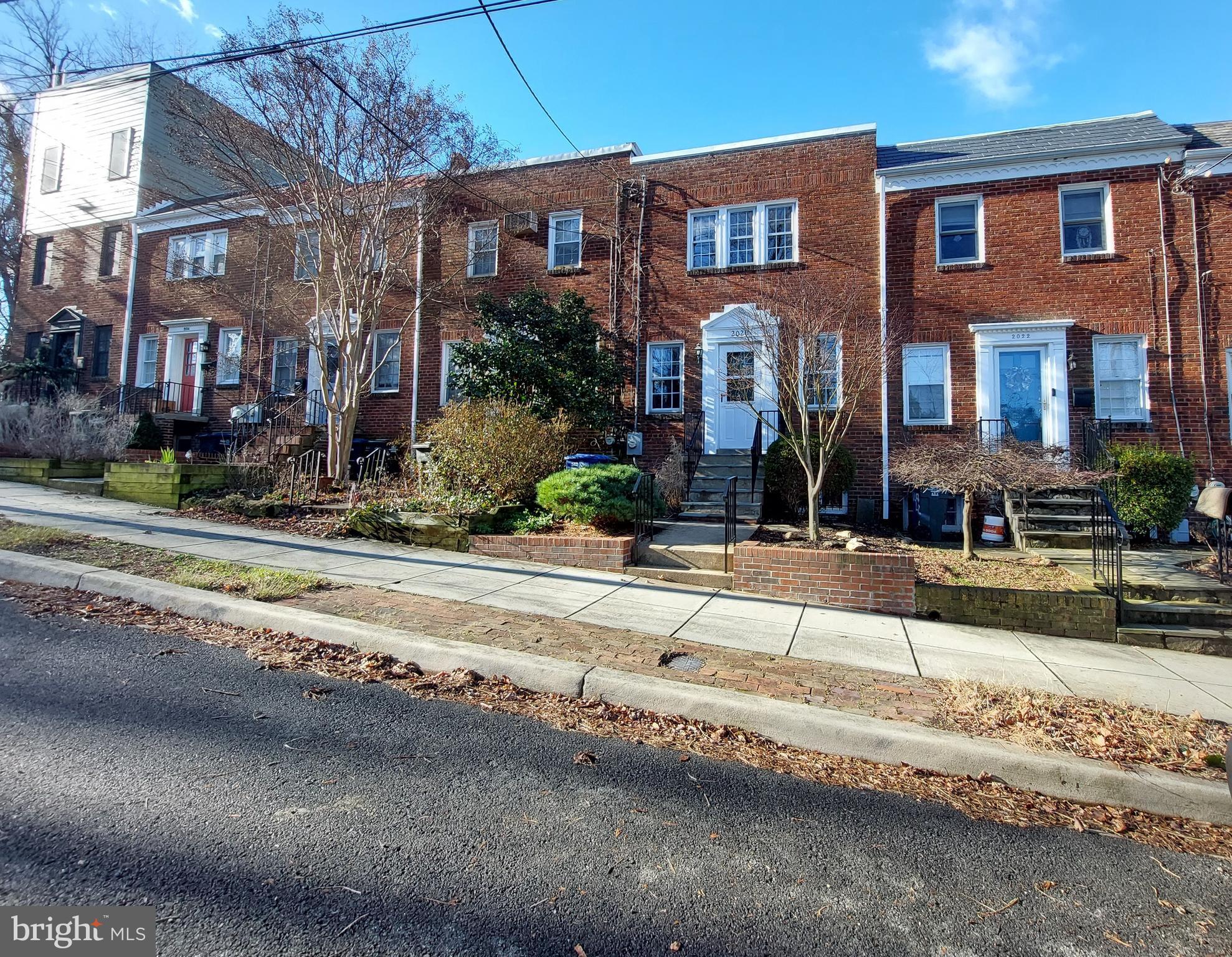 2020 Tunlaw Road Northwest Washington, DC 20007 - Photo 4 of 33 Front South view