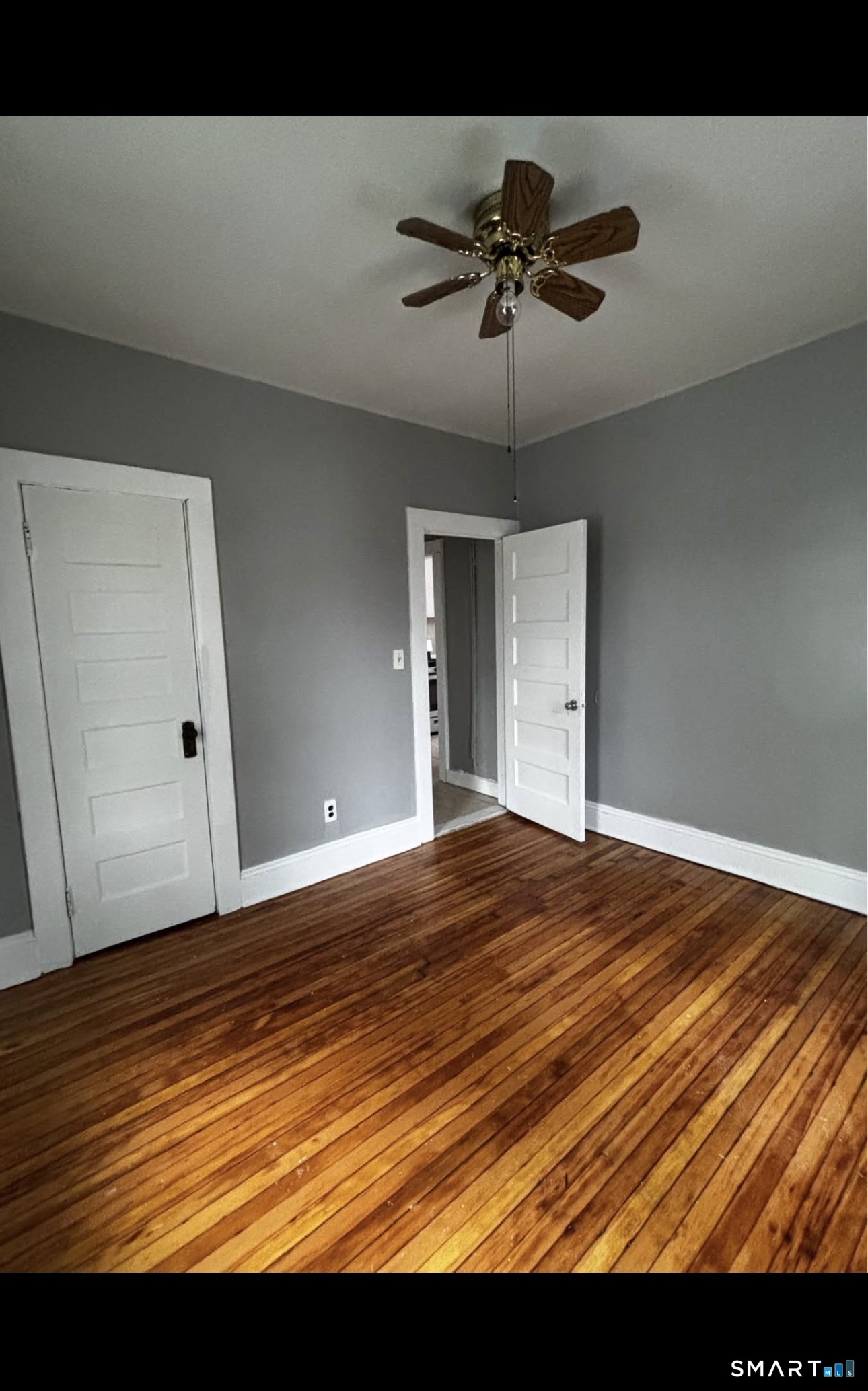 448 Hillside Avenue, Unit 2 Hartford, CT 06106 - Photo 7 of 11 a view of room and wooden floor