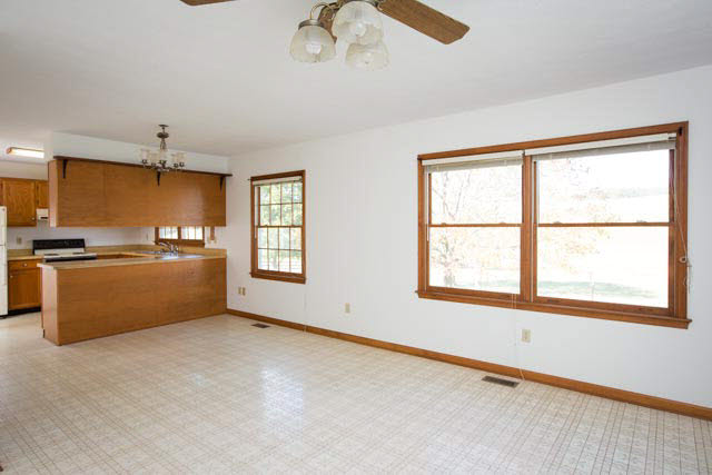 4575 Snapps Creek Road Harrisonburg, VA 22802 - Photo 4 of 30 Gallery Image 4