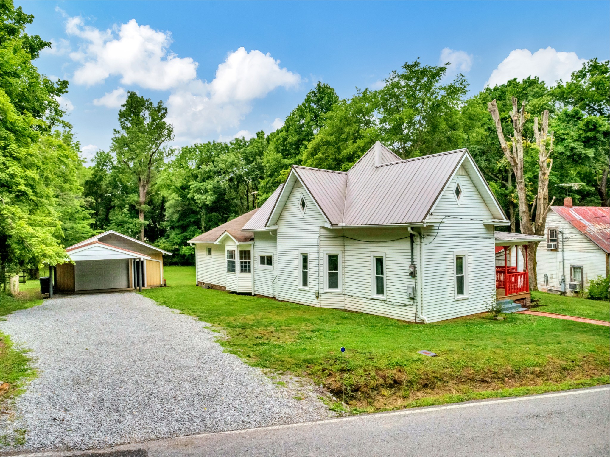 406 South Tunnel Road Gallatin, TN 37066 - Photo 3 of 39 Gallery Image 3