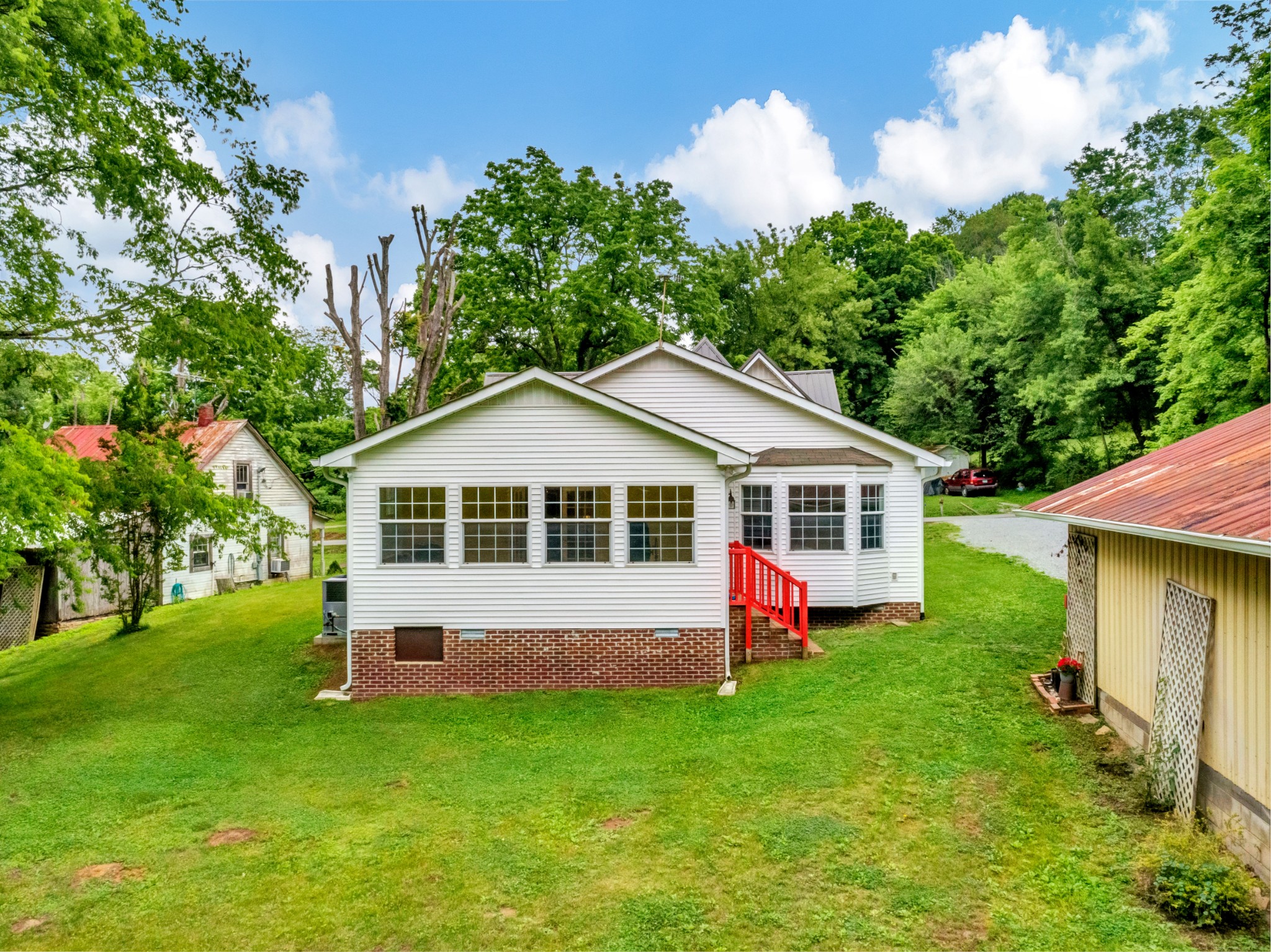 406 South Tunnel Road Gallatin, TN 37066 - Photo 7 of 39 Gallery Image 7