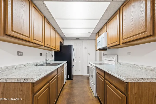 $110,000 | 200 Lodge Drive, Unit 1206, Lafayette, LA 70506