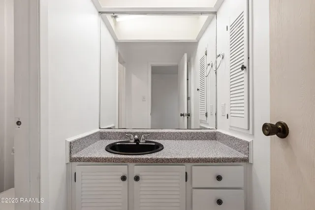 $110,000 | 200 Lodge Drive, Unit 1206, Lafayette, LA 70506