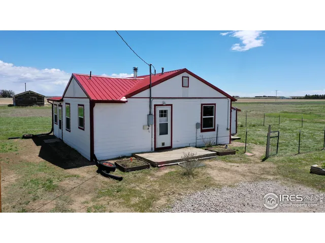 $300,000 | 76000 East 168th Avenue, Wiggins, CO 80654
