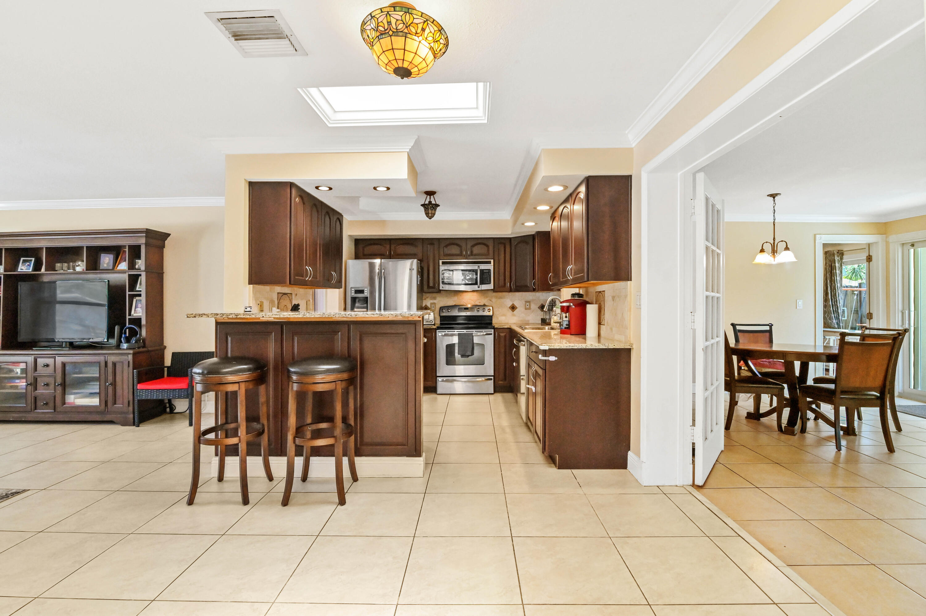 284 Northwest 46th Street Boca Raton, FL 33431 - Photo 11 of 37 09 Kitchen 02