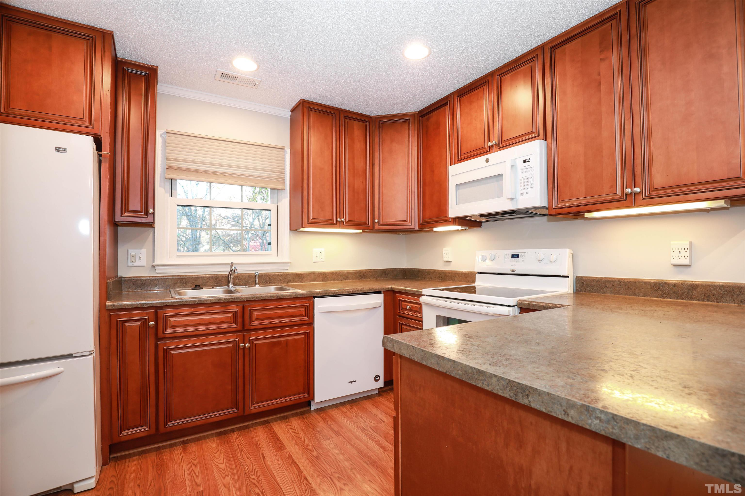 103 Galloway Court Raleigh, NC 27615 - Photo 9 of 23 Gallery Image 9