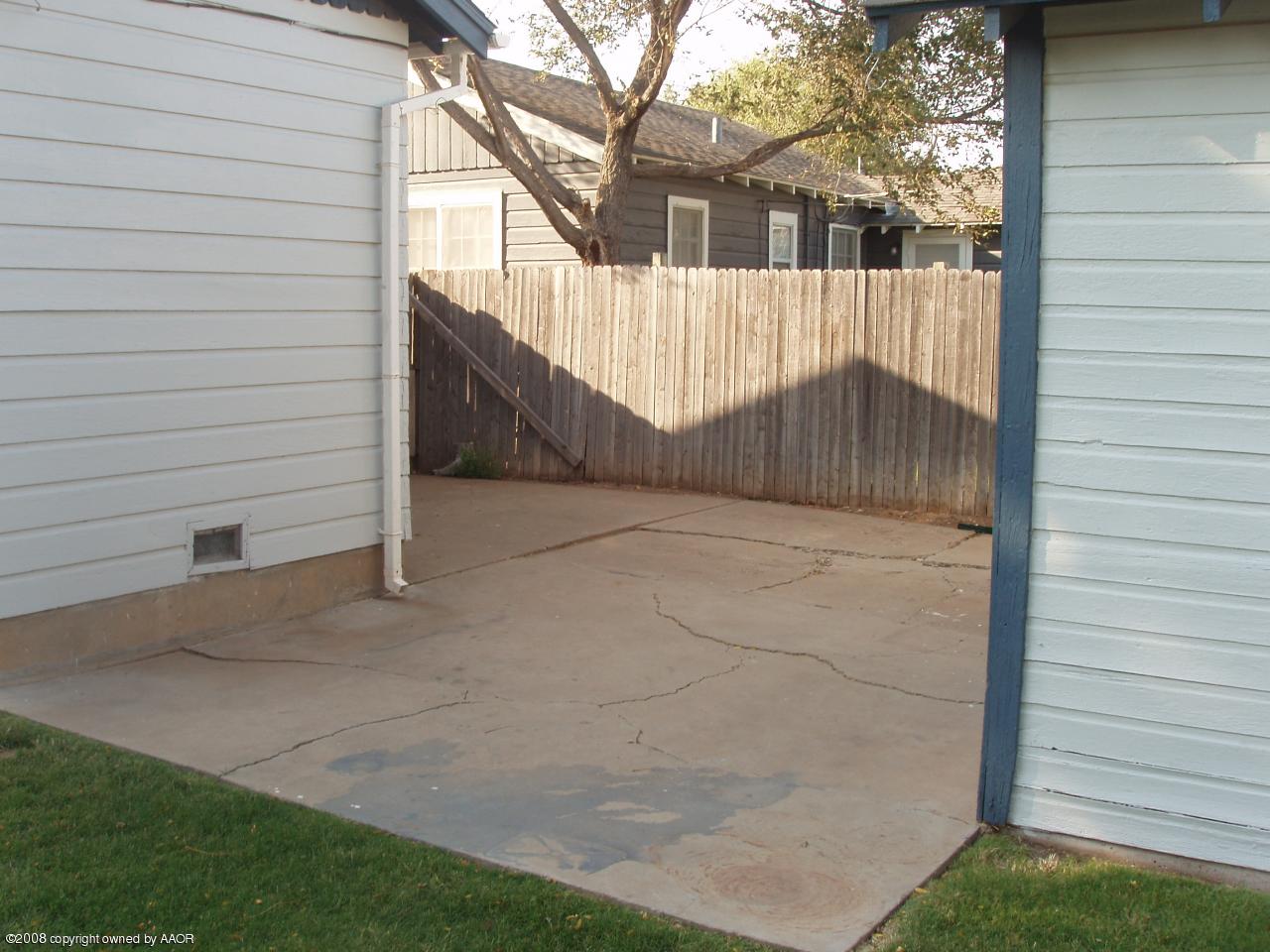 4303 South Jackson Street Amarillo, TX 79110 - Photo 18 of 18 a view of house with a street